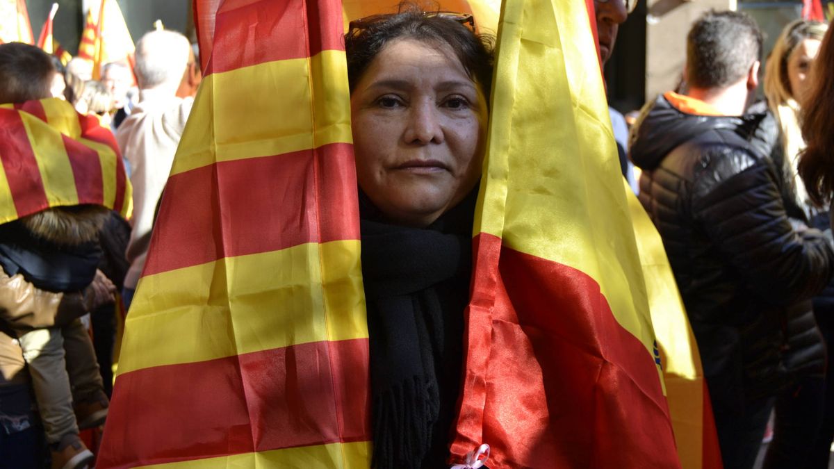 Españolistas en Girona: "Nosotros sí que vivimos en una dictadura"