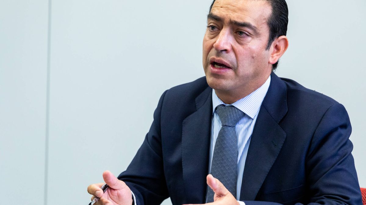 Hogan Lovells ficha a Fernando Calancha, socio de Regulatorio de PwC Tax & Legal