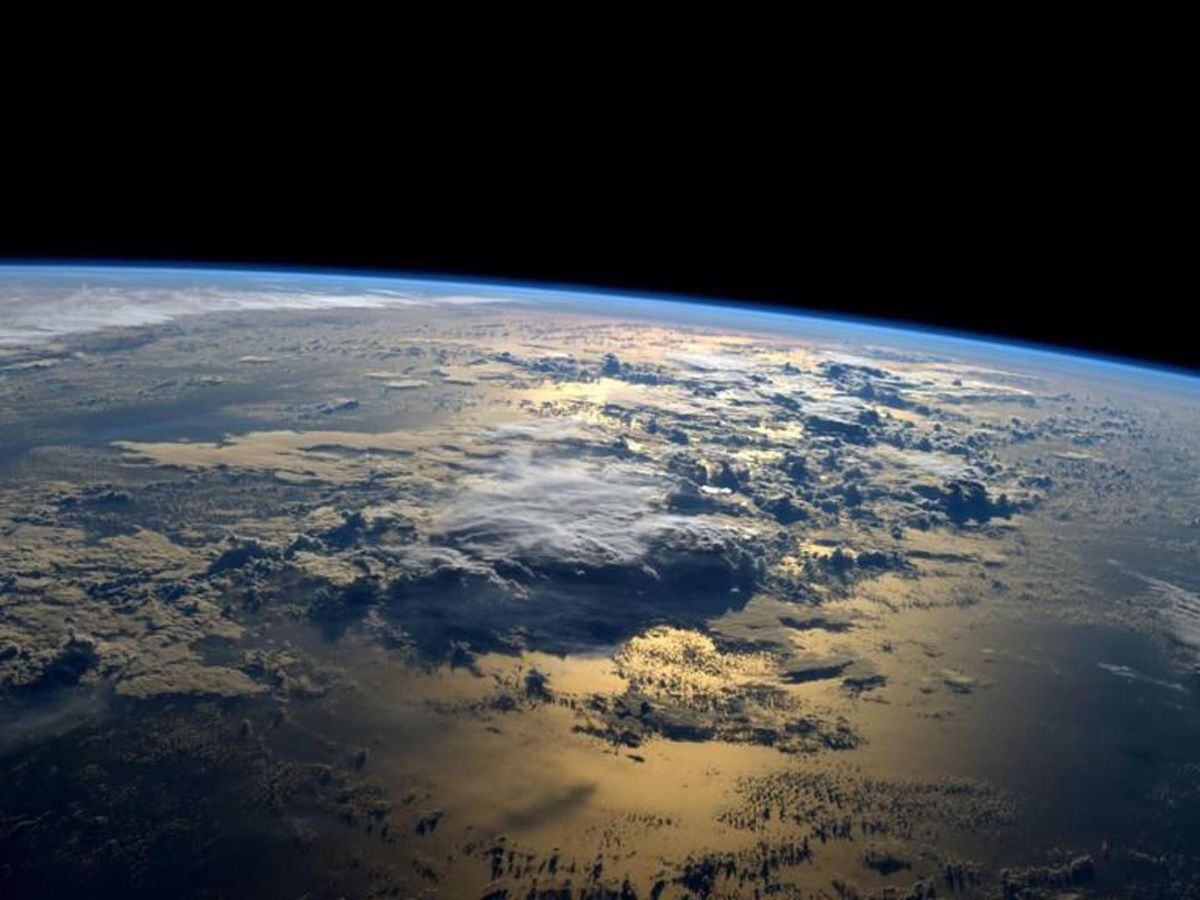 Foto: Vista del planeta Tierra tomada por el astronauta estadounidense Gregory Reid Wiseman desde la Estación Espacial Internacional. (EFE/NASA/Reid Wiseman)