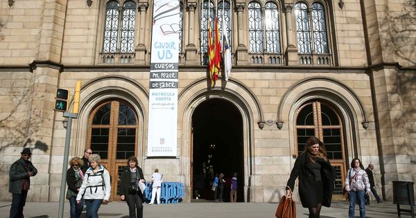 Foto: La Universidad de Barcelona, entre las 200 mejores del mundo (EFE/Toni Albir)
