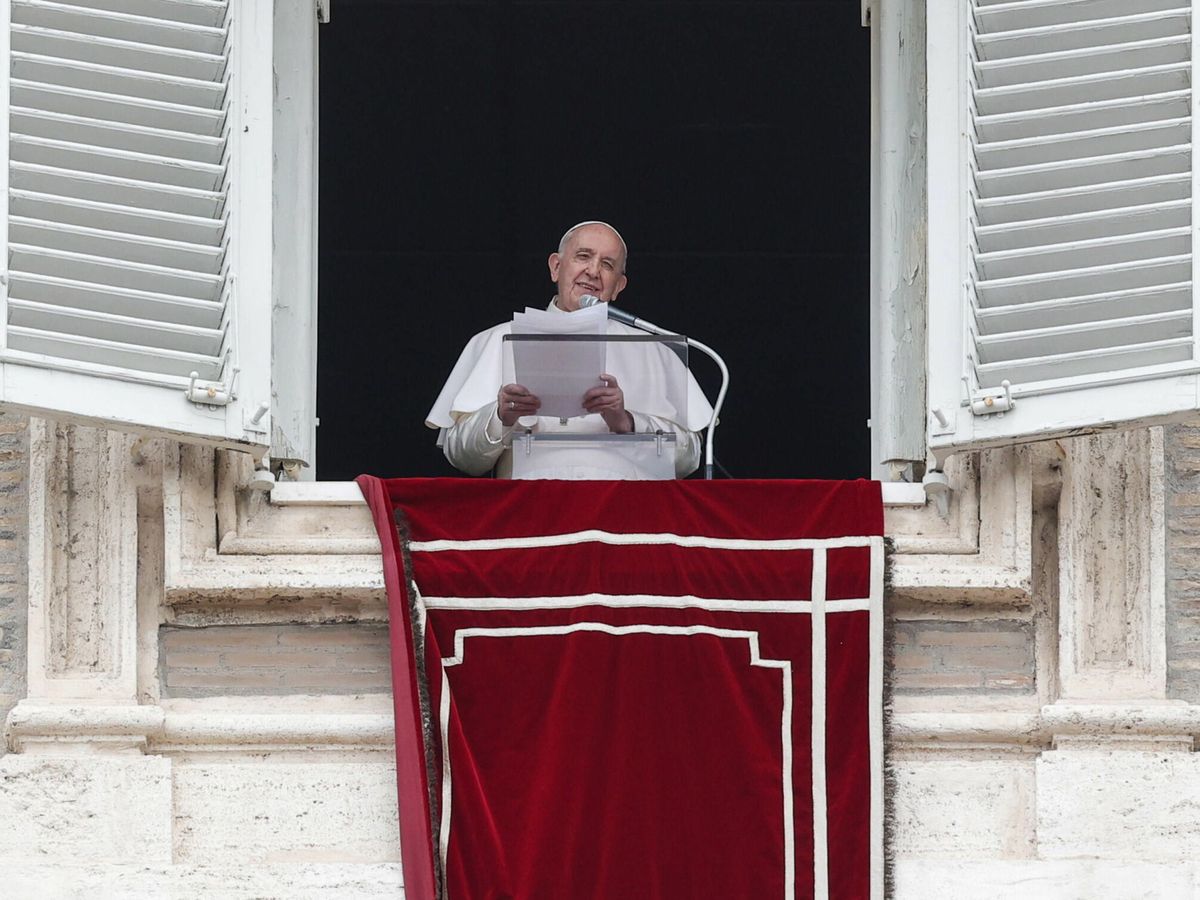 Foto: El Papa Francisco, durante el rezo del ángelus. (EFE)