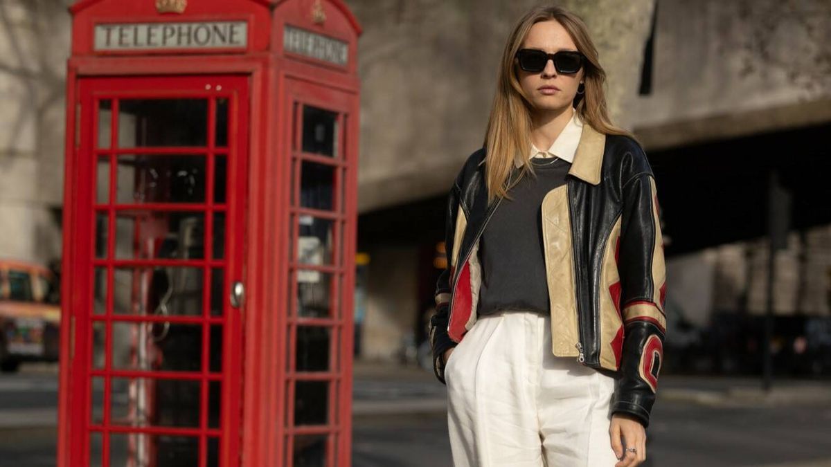 El street style de Londres encumbra al pantalón blanco como favorito para la primavera