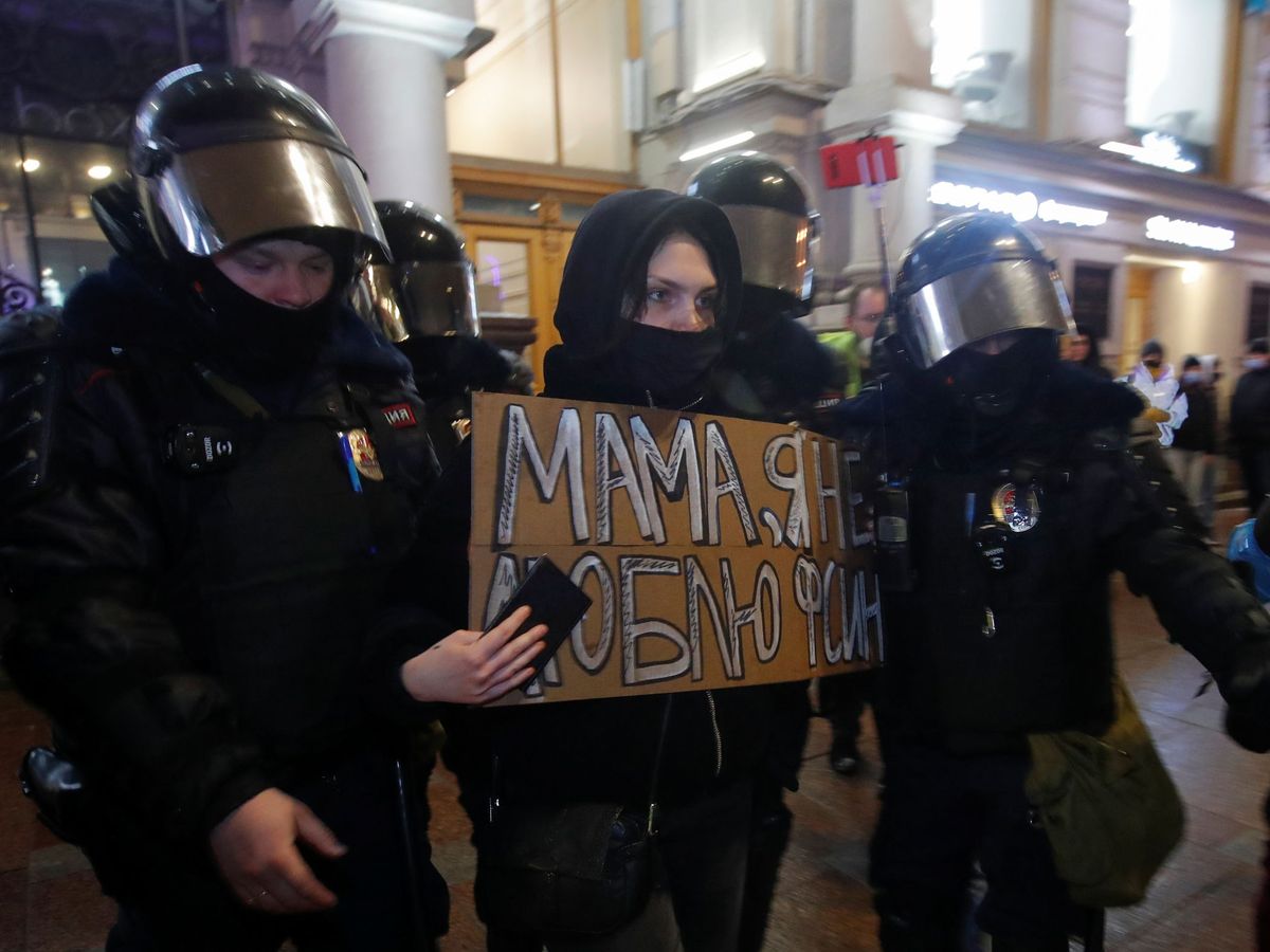 Foto: Detención de manifestantes pro-Navalni en Moscú. (Reuters)