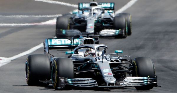 Foto: Mercedes domina con comodidad en Francia. (Reuters)