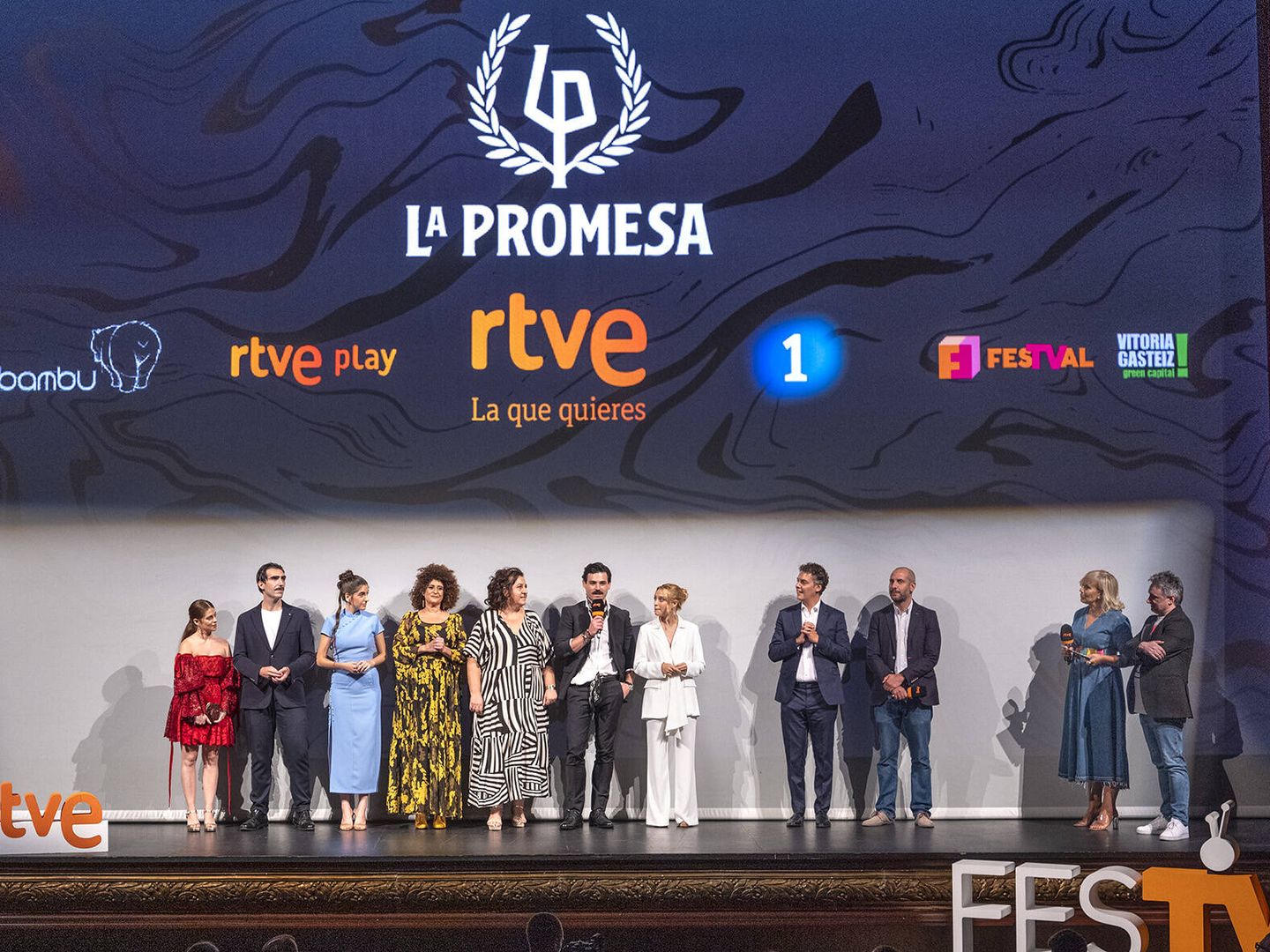 Equipo de 'La Promesa'. (RTVE)