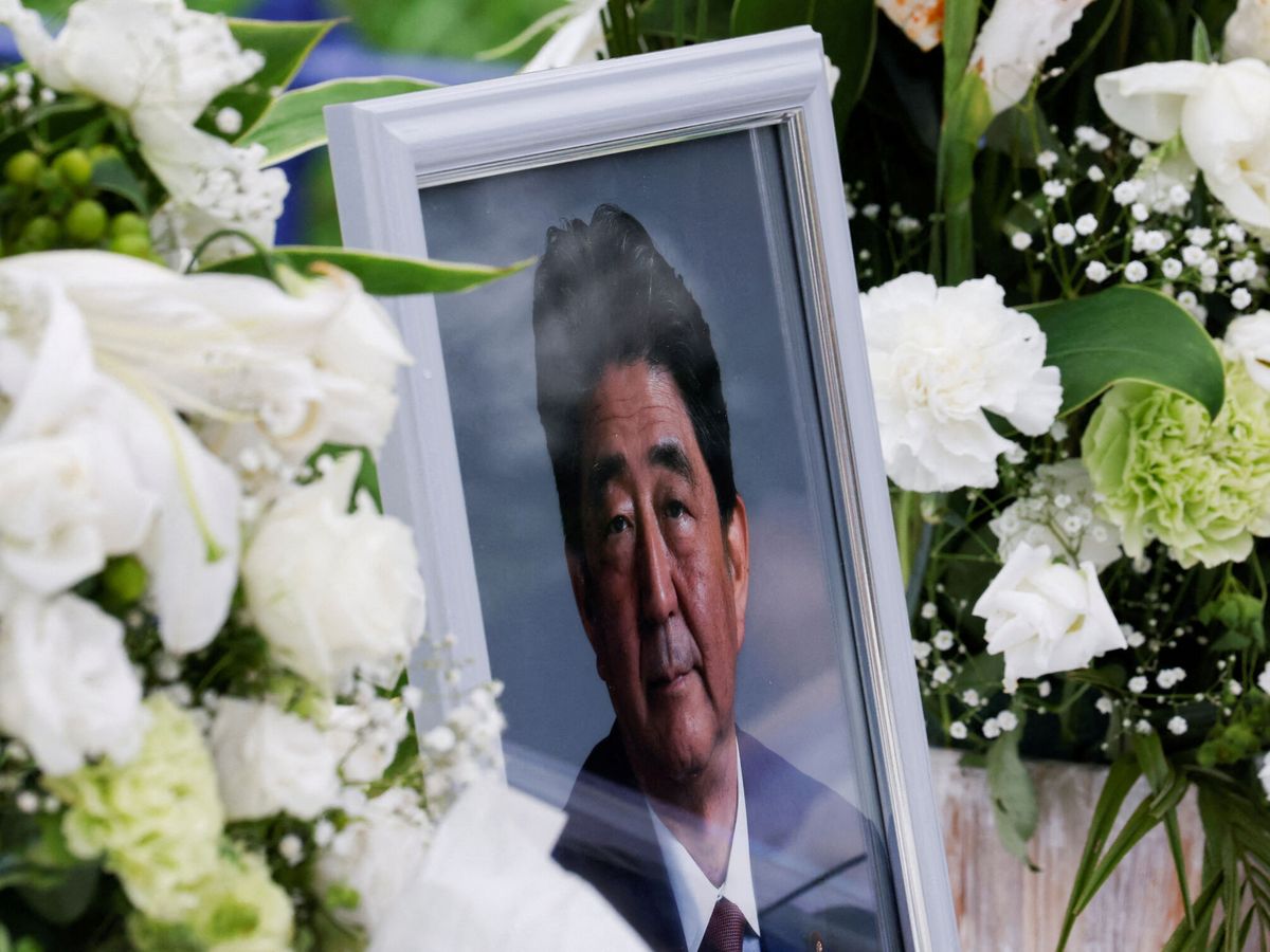 Foto: Homenaje a Shinzo Abe, tras su asesinato. (Reuters/ Kim Kyung-Hoon)