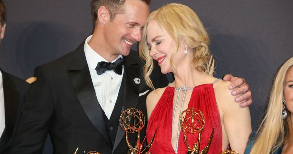 Foto: El actor Alexander Skarsgard y la actriz Nicole Kidman en los Premios Emmy. (Gtres)