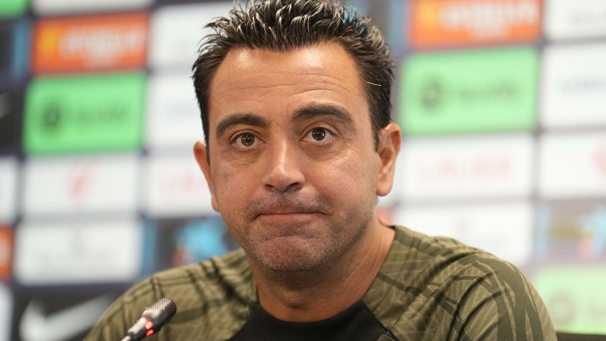 "La plantilla es corta". La plaga de lesiones del Barça llena la enfermería y atormenta a Xavi
