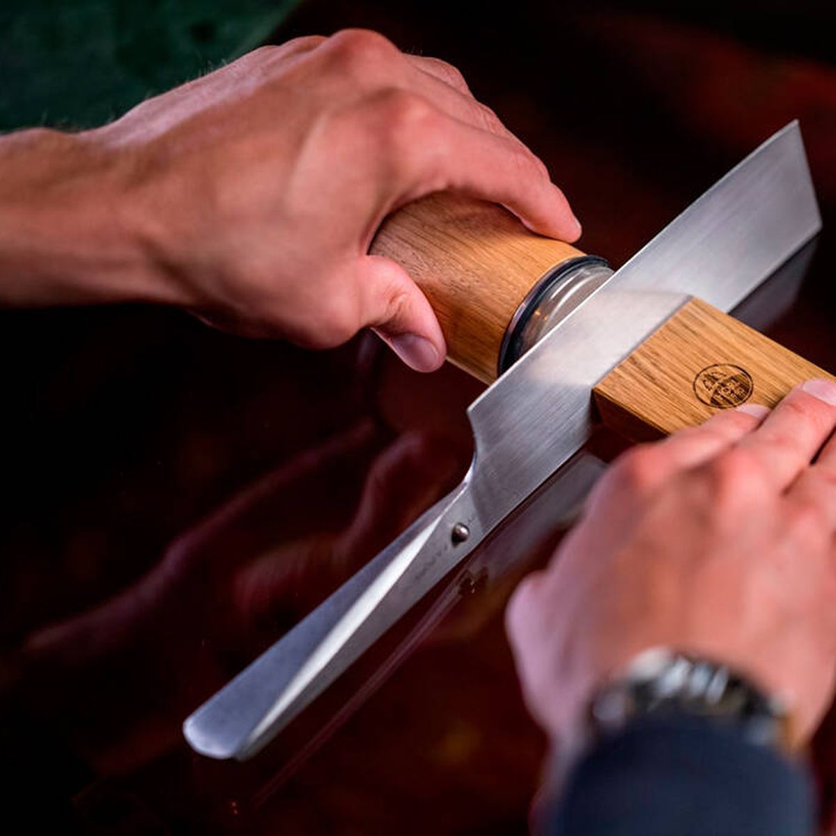 Los mejores afiladores de cuchillos eléctricos [seguridad en la