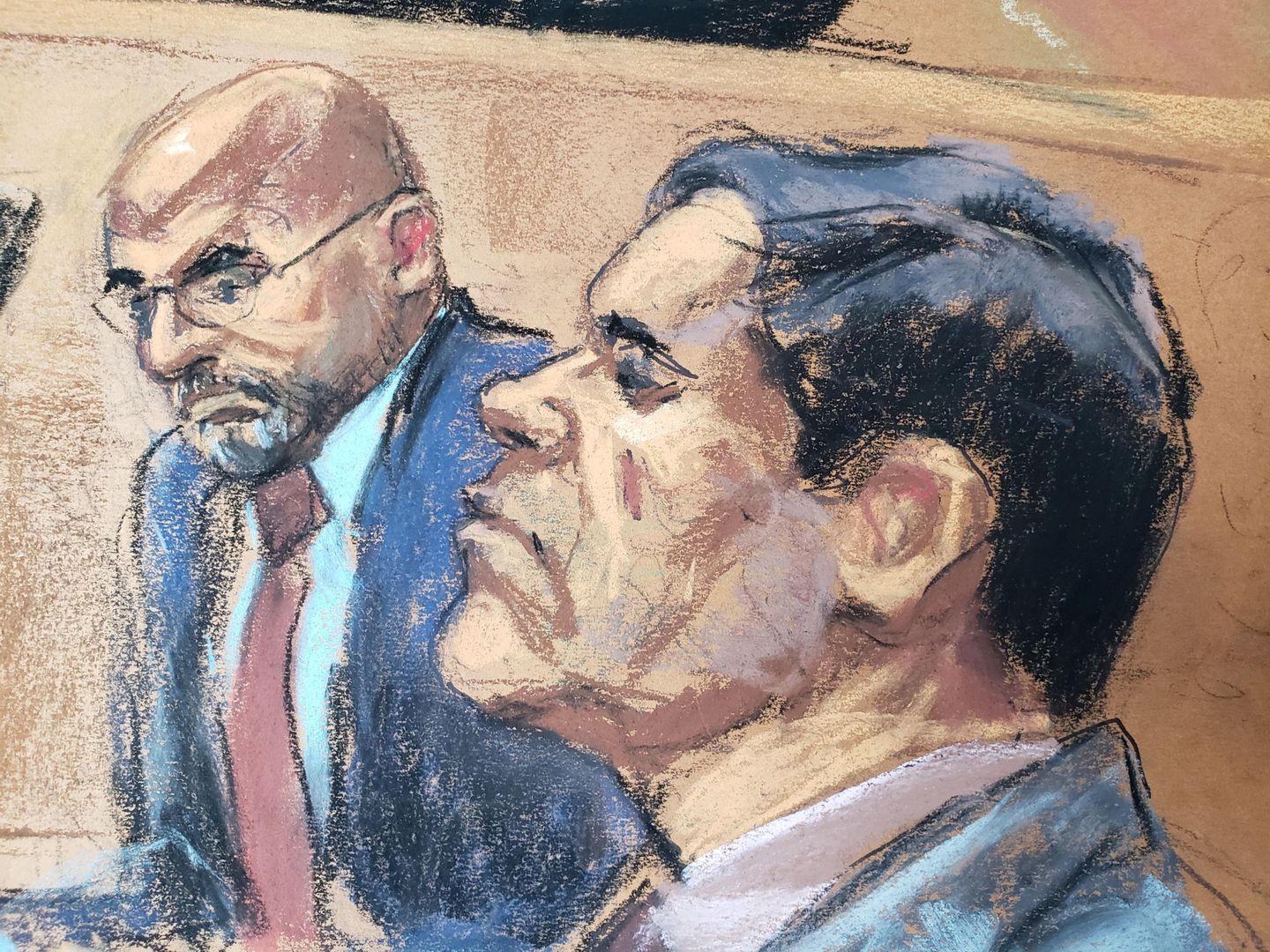 'El Chapo' junto a su abogado Eduardo Balarezo. (EFE)
