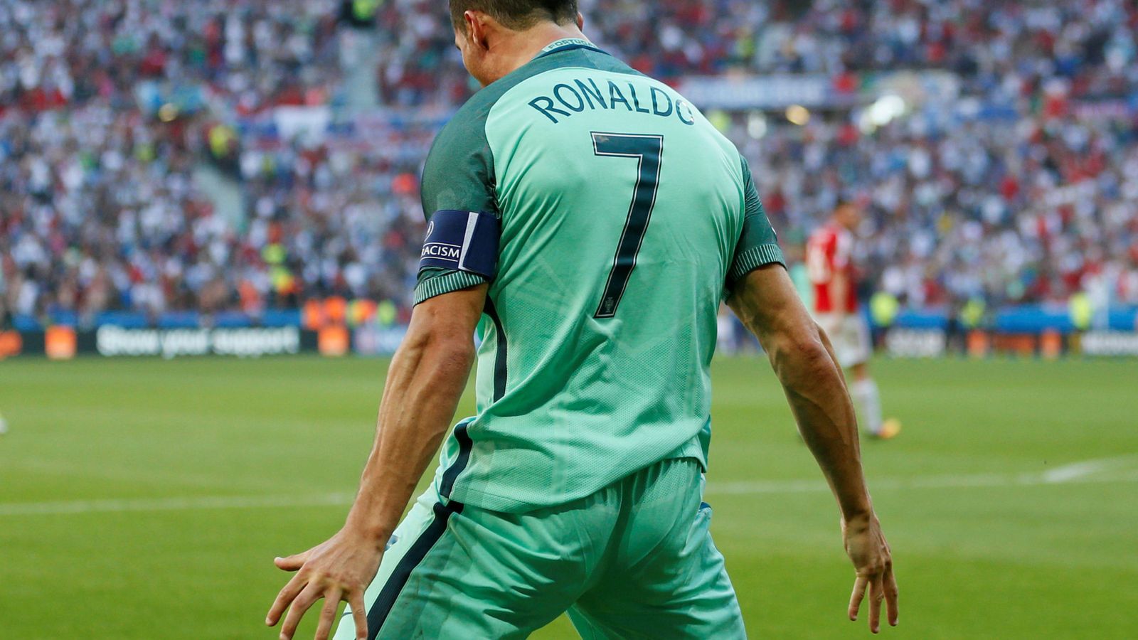 Foto: Cristiano Ronaldo rescató a Portugal al marcar dos goles ante Hungría (Reuters)