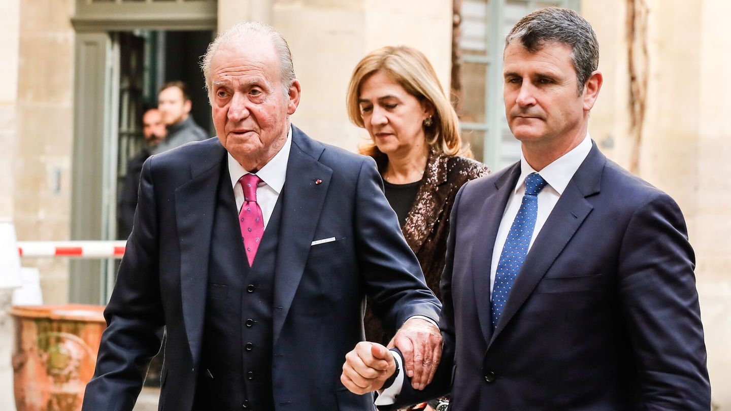 El rey Juan Carlos y la infanta Cristina, en París. (EFE/Teresa Suárez) 