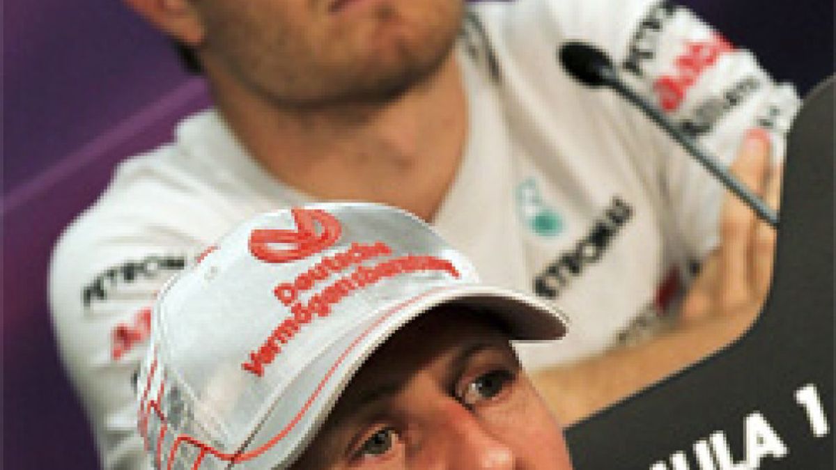 McLaren pone a Hamilton de número dos, algo que Mercedes no se atreve a hacer con Schumacher