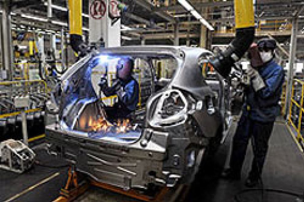 Foto: La crisis se lleva por delante 110.000 empleos en el sector español del automóvil