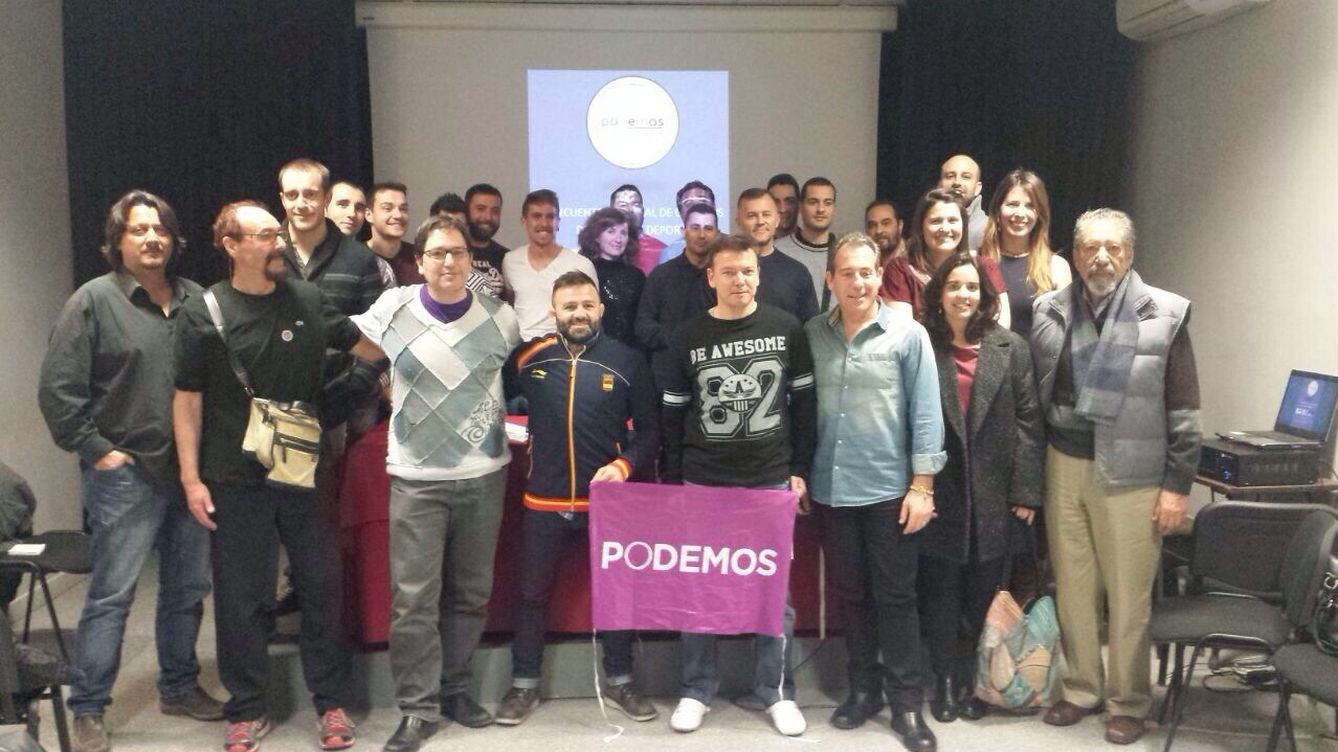 Foto: Foto de familia del 'I Encuentro Estatal del Círculo de Deporte de Podemos' (Fuente: Facebook).