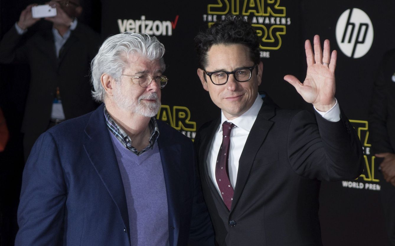 George Lucas y J.J. Abrams en la premiera de 'Star Wars: el despertar de la fuerza' (EFE)