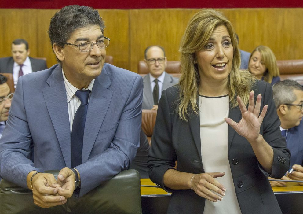 Foto: La presidenta de la Junta junto a Diego Valderas (Efe)