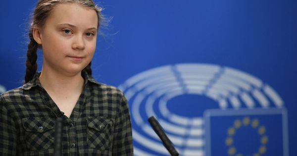 Foto: La joven activista sueca por el clima Greta Thunberg debate este martes con los eurodiputados en la Comisión de Medio Ambiente del Parlamento Europeo (PE) en Estrasburgo. (EFE)
