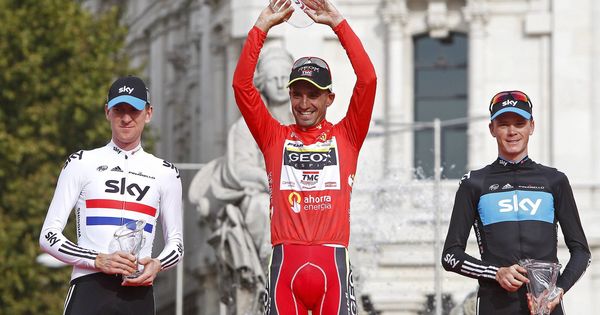 Foto: El podio de la Vuelta a España 2011, con Wiggins (i), Cobo (c) y Froome. (EFE)