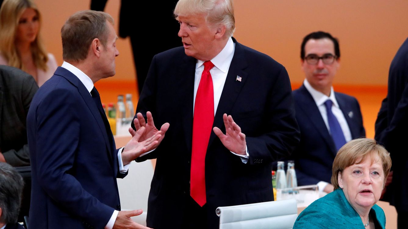 Tusk 'dispara' en Twitter a Trump después de su mosqueo en la cumbre de la OTAN
