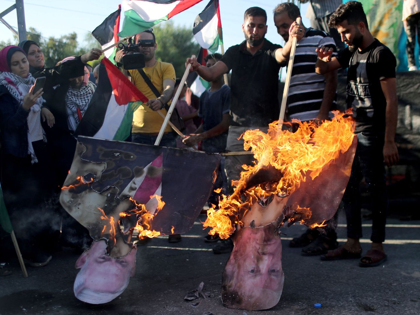 Una protesta en Gaza contra la anexión de Cisjordania y contra Netanyahu y Trump, este 9 de julio (EFE)