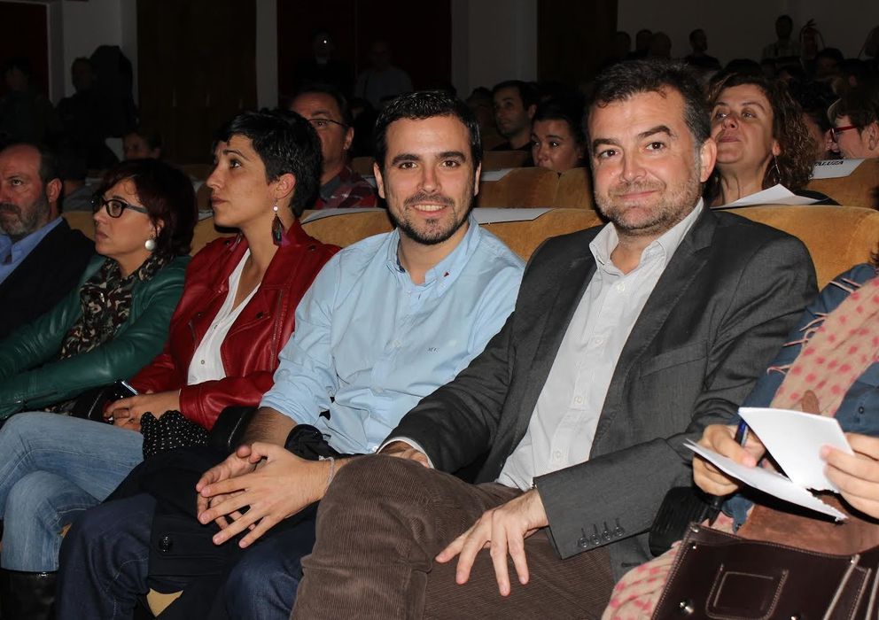 Foto: El diputado de IU Alberto Garzón y el  el coordinador andaluz del partido, Antonio Maíllo. (Jesús Angulo)