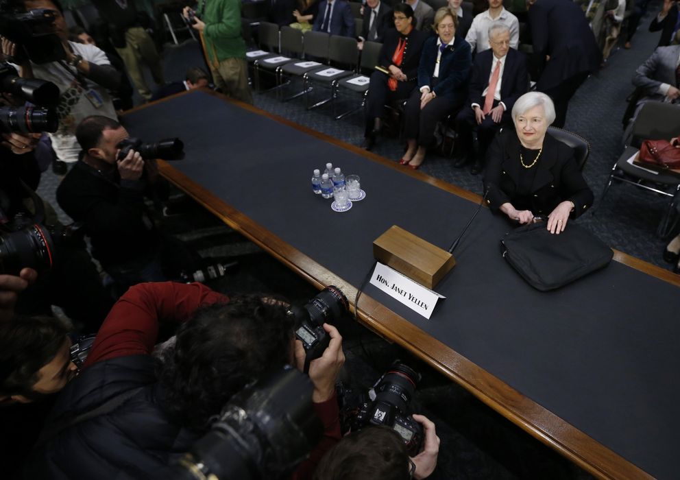 Foto: Janet Yellen, en los instantes previos a comenzar su comparecencia la pasada semana en el Senado. (REUTERS)