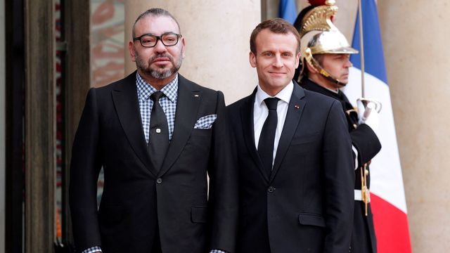 Emmanuel Macron y Mohamed VI, en París, en 2018. (EFE/Yoan Valat)