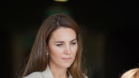 Kate Middleton estrena un original vestido de aire 'wedding' para su gran noche