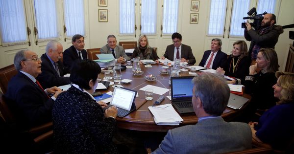 Foto: Reunión consejo fiscal para elegir nuevo fiscal superior en Cataluña. (EFE)