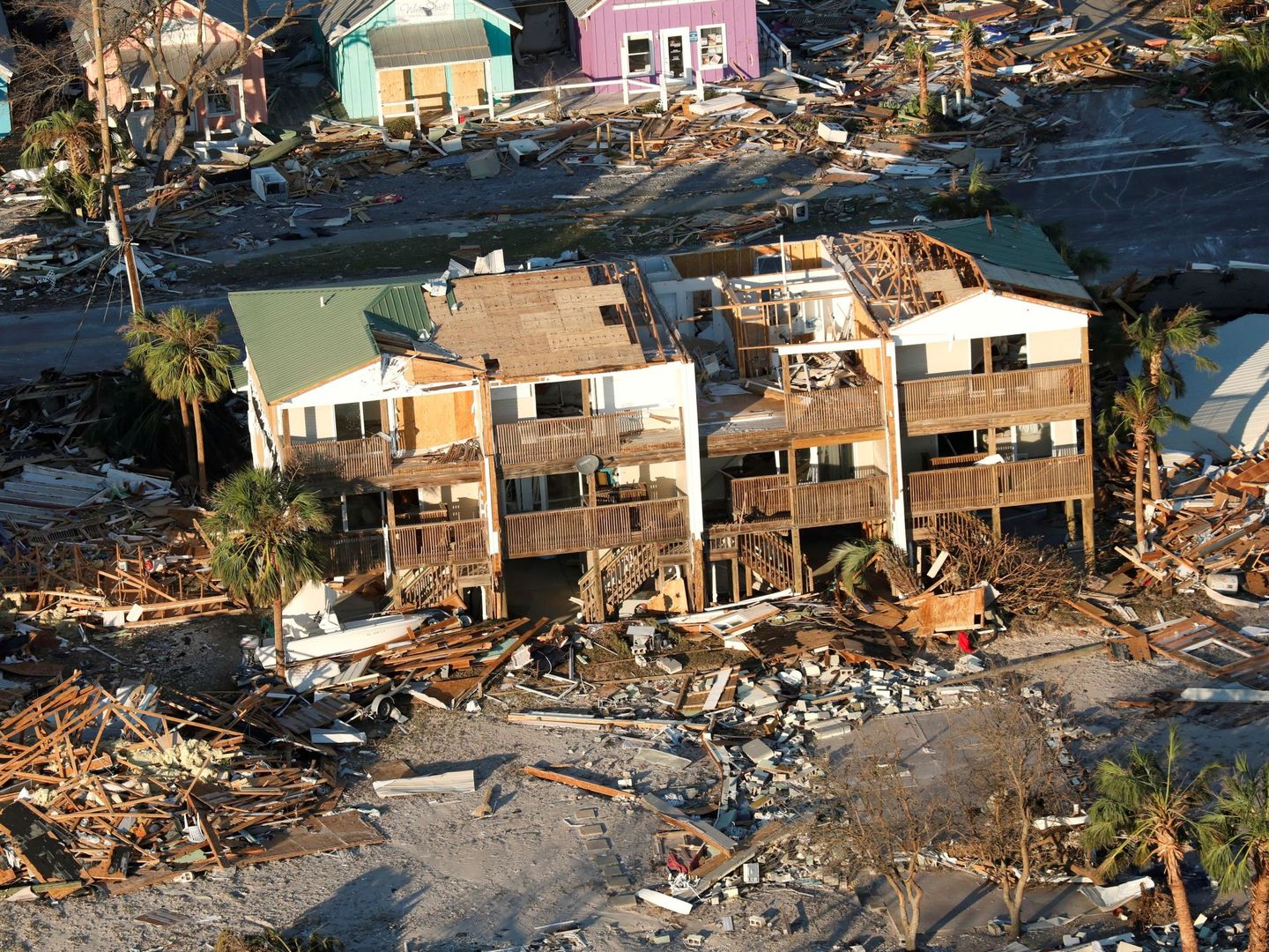 Destrozos provocados en Florida (EEUU) por el huracán Michael. (EFE)