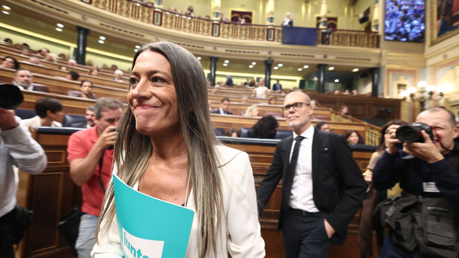 Junts se revuelve contra el "chantaje" del Gobierno e insiste en que retire el decreto de vivienda