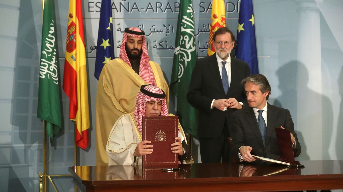 Firma de diversos acuerdos tras la reunión del Partenariado Estratégico España-Arabia Saudí. (EFE)