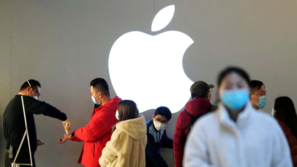 Apple envía paquetes a sus empleados en China con higienizante de manos y un iPad