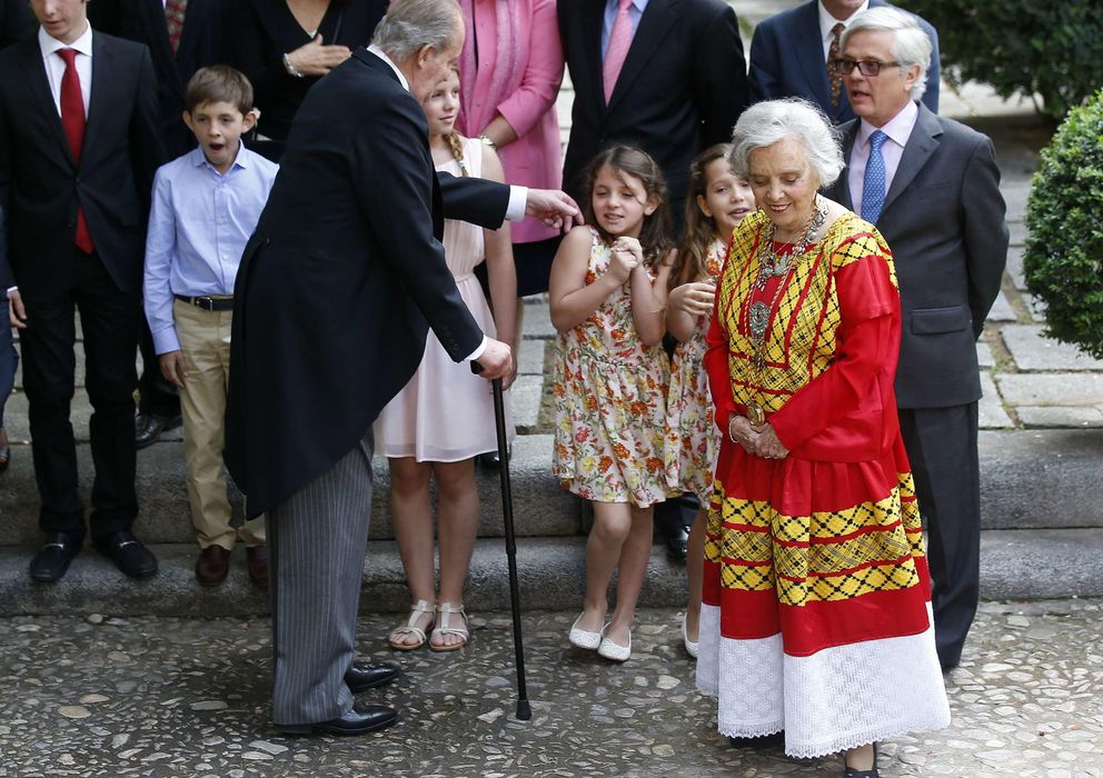 Foto: Poniatowska y el Rey, foto de familia (EFE) 