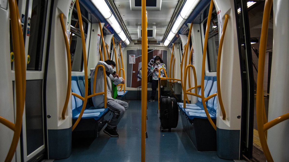 Metro alerta a Ábalos de un "efecto llamada" por las mascarillas y exige información