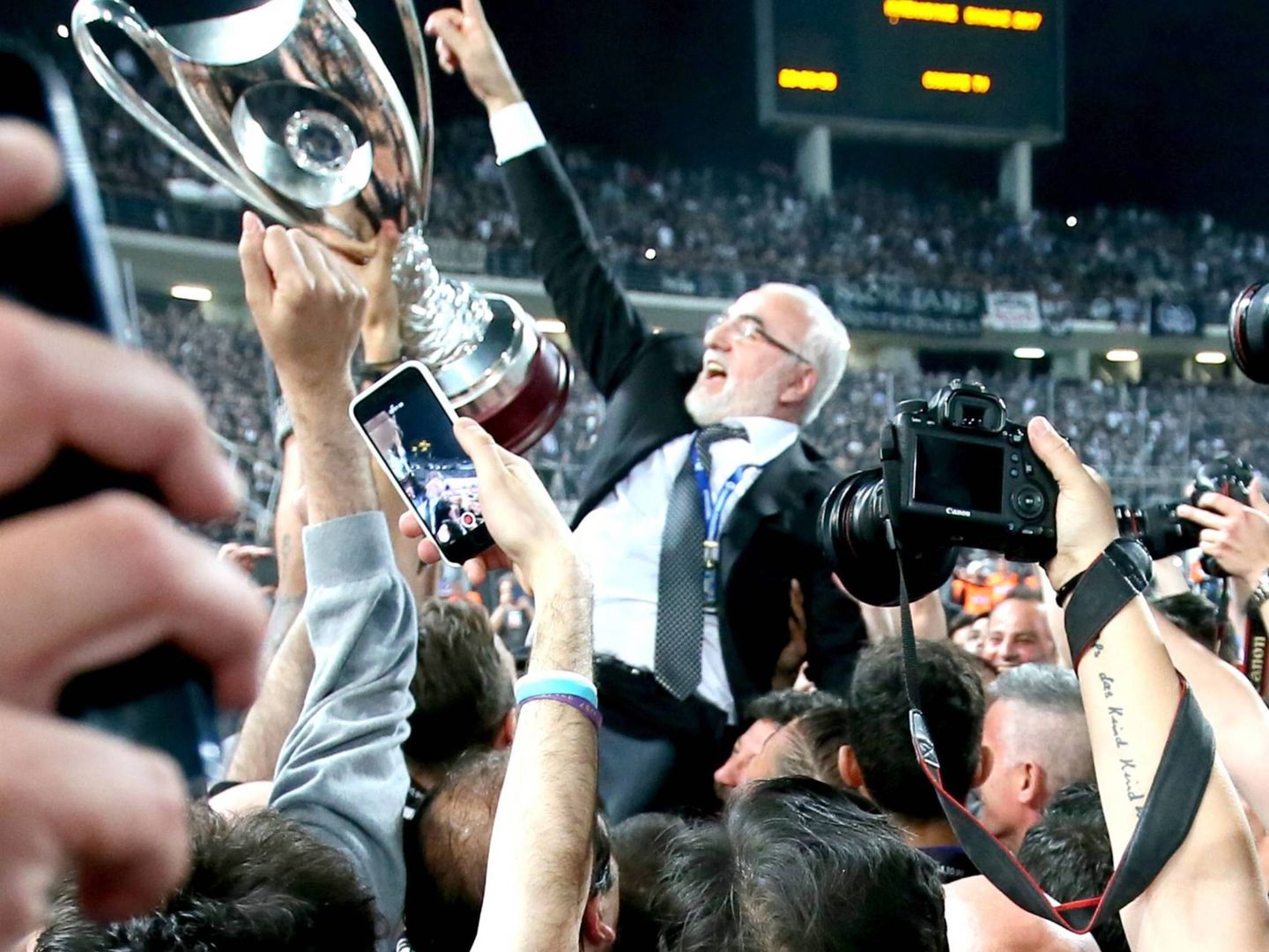  El millonario, celebrando un título del PAOK. (CP)