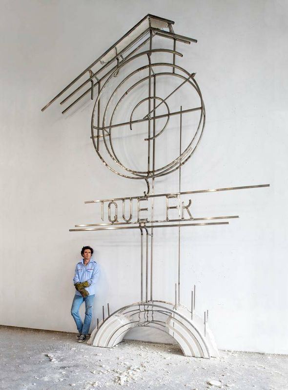 'Horloge des Tuileries á l’atelier'. Louvre 2021. (Roberto Battistini)