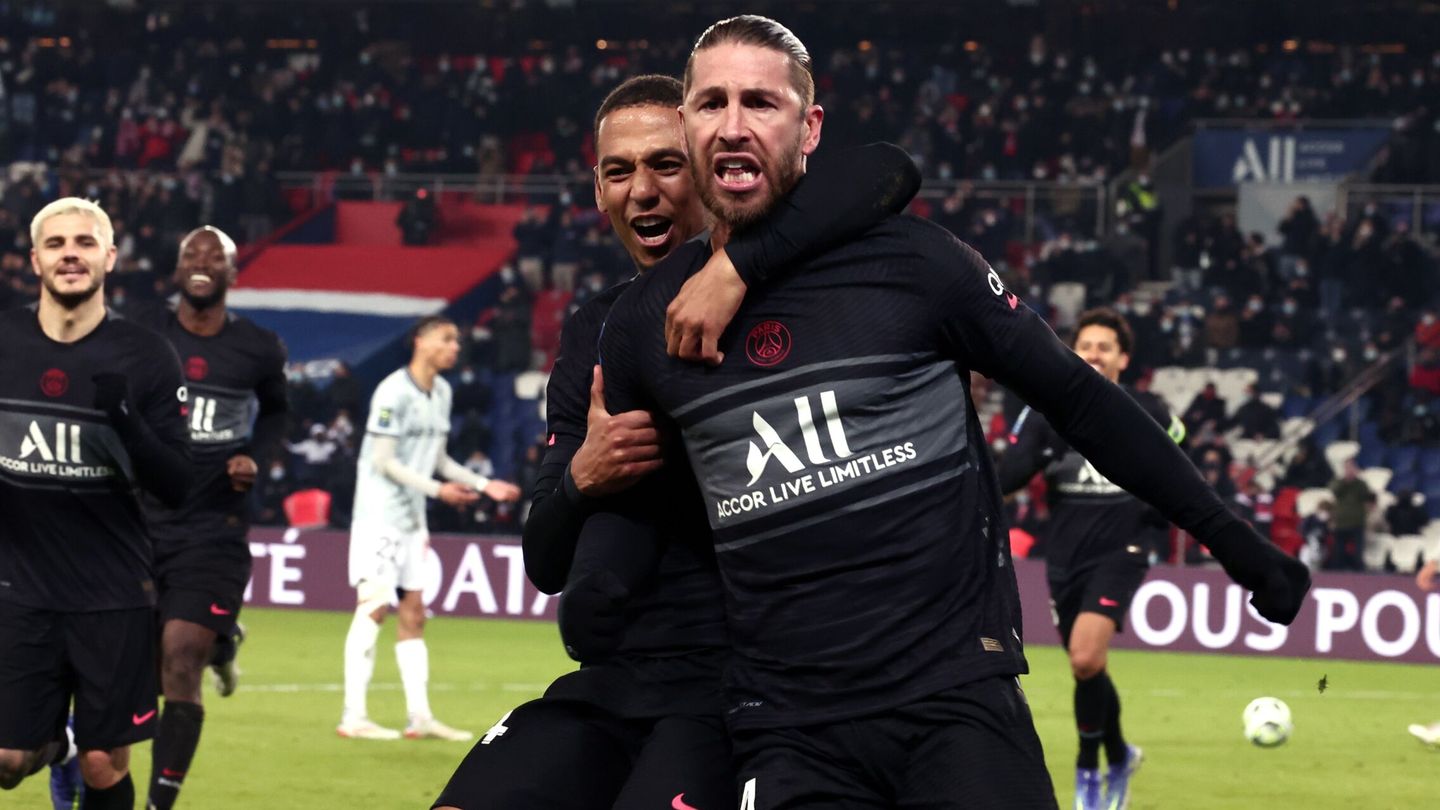 Sergio Ramos celebra su primer gol con el PSG. (EFE/EPA/Christophe Petit Tesson) 