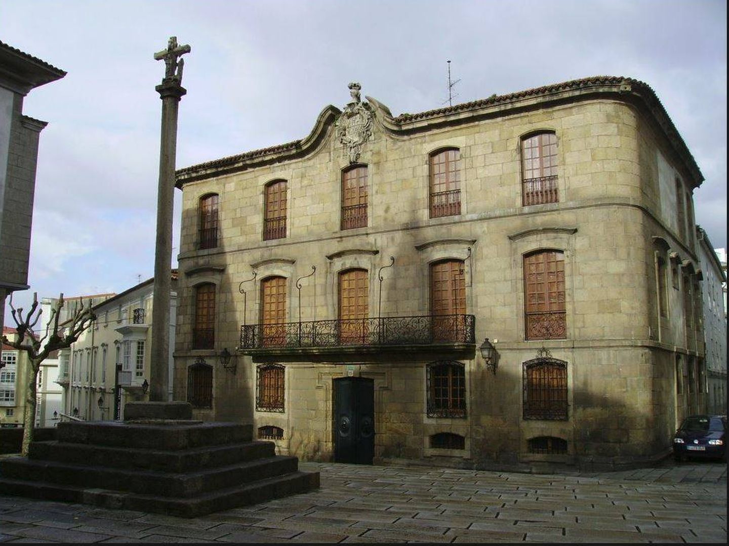 Fachada del palacio de Cornide en A Coruña.