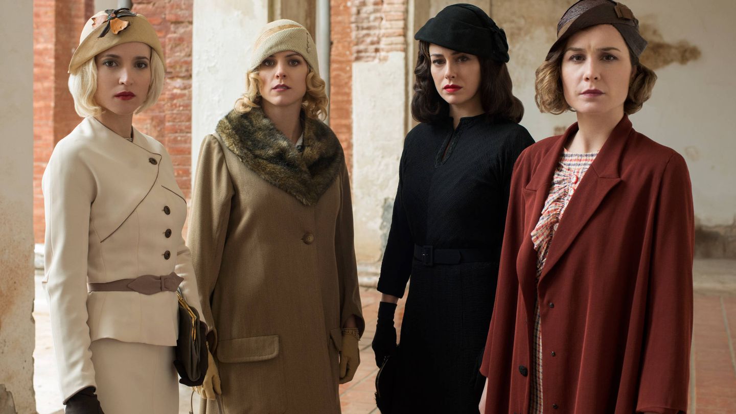 'Las chicas del cable' y sus fantásticos 'looks' inspirados en la moda de los felices años veinte. (Cortesía)