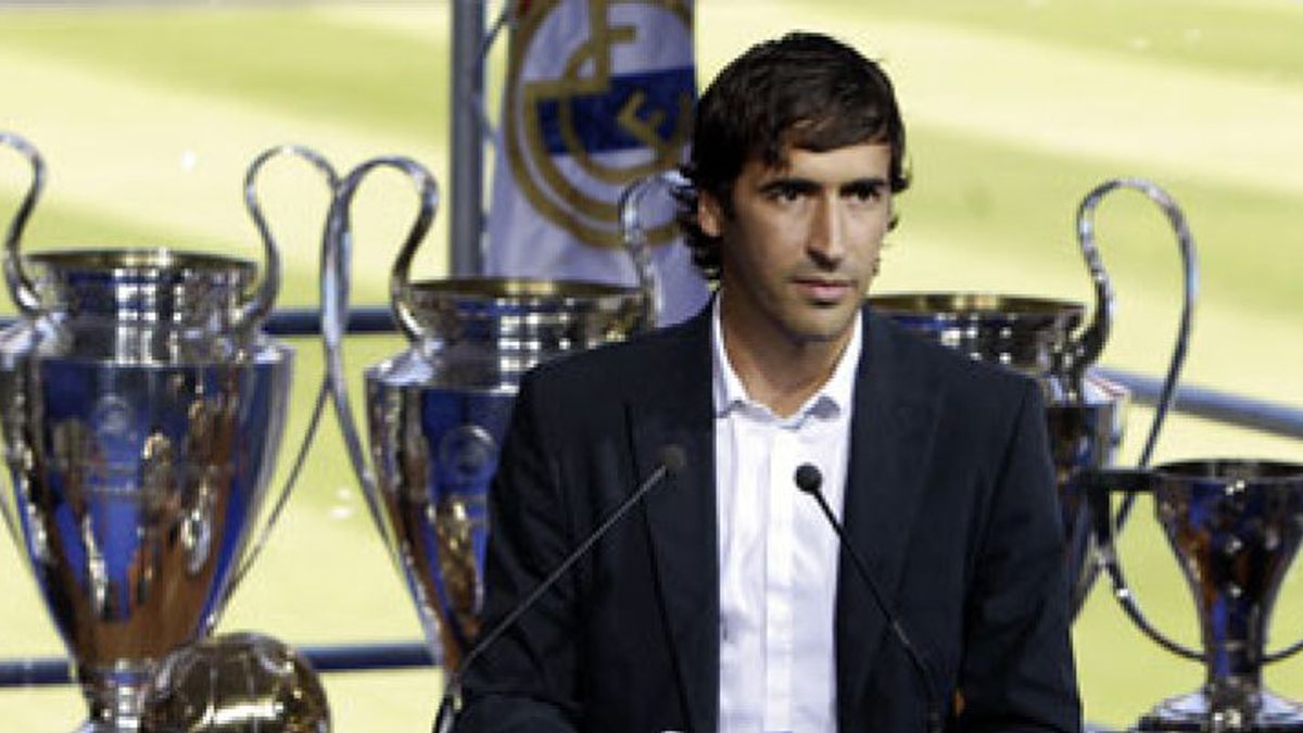 Raúl volverá al Real Madrid en 2012