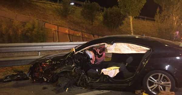 Foto: Vehículo comprometido en el accidente múltiple provocado por un kamikaze. (Emergencias Madrid)