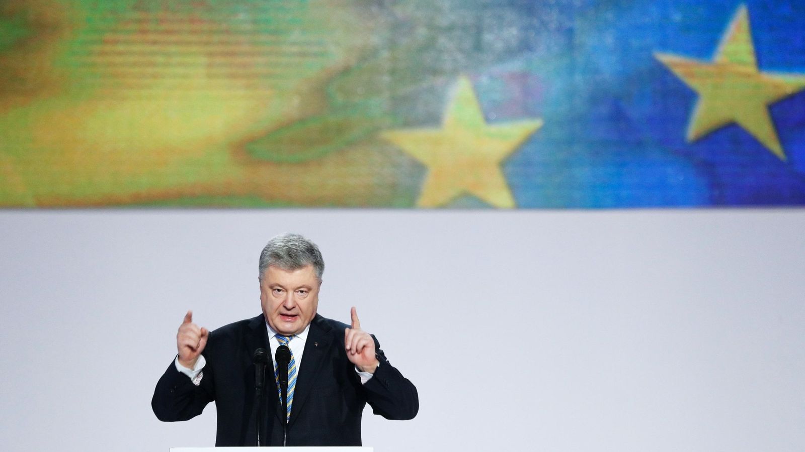 Foto: El presidente de Ucrania Petró Poroshenko anuncia su candidatura a la reelección en Kiev, el 29 de enero de 2019. (EFE)