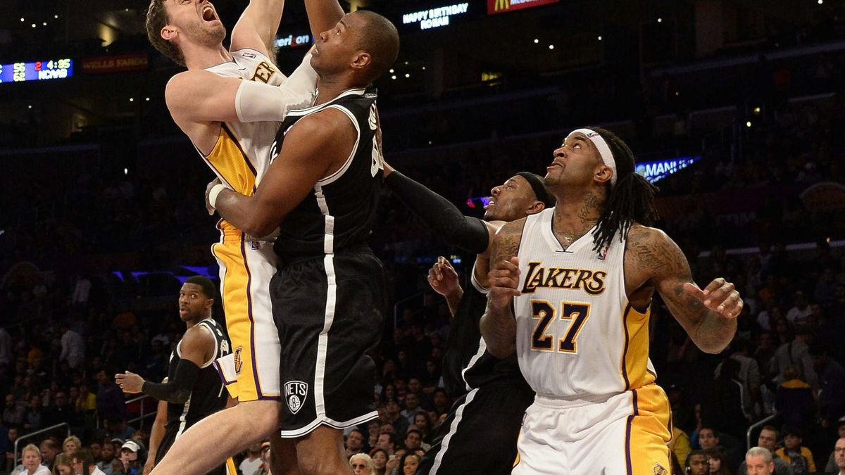 Los Lakers vuelven a las andadas pese a la buena actuación y el doble-doble de Pau 