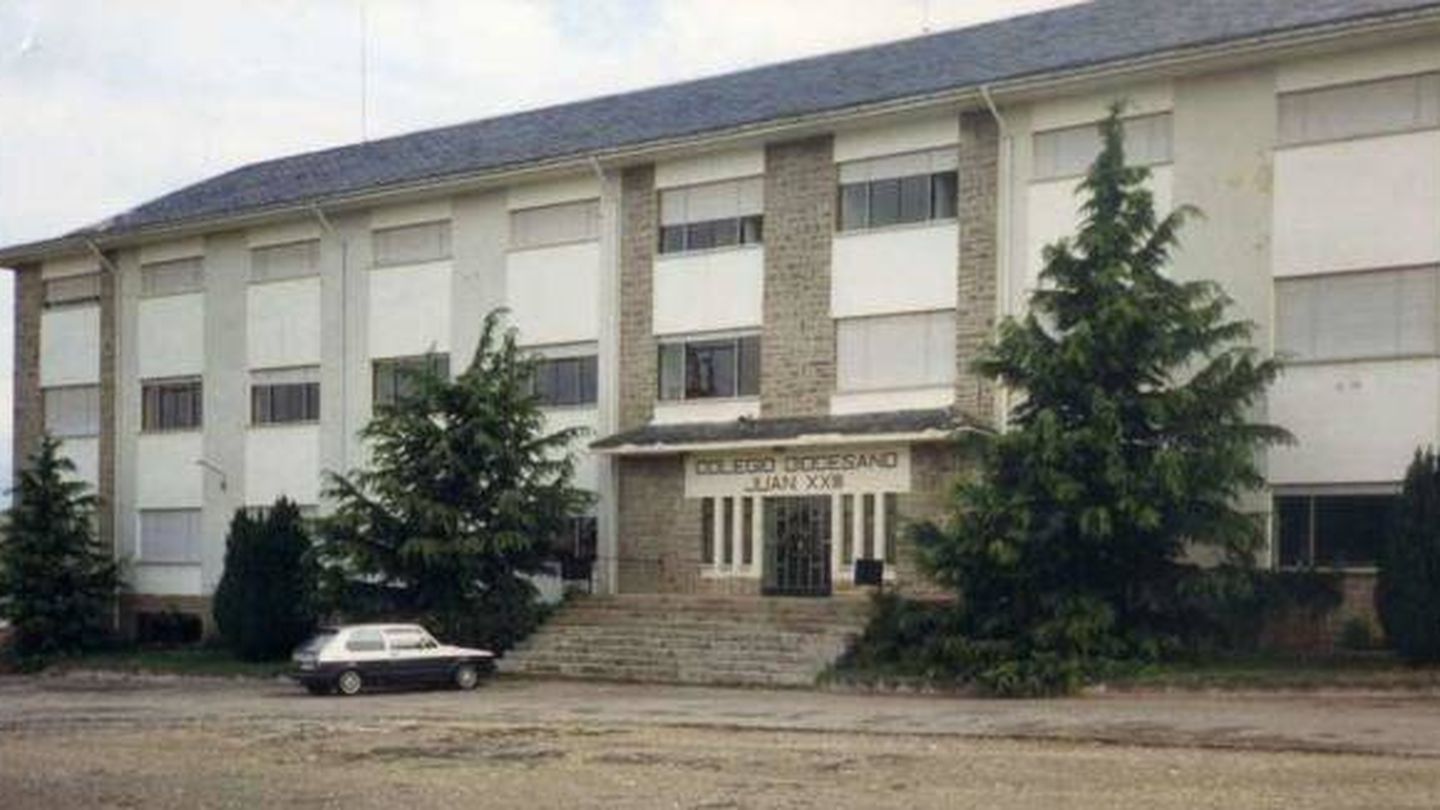 El colegio Juan XXIII de Puebla de Sanabria. (Foto: La Opinión-El Correo de Zamora)
