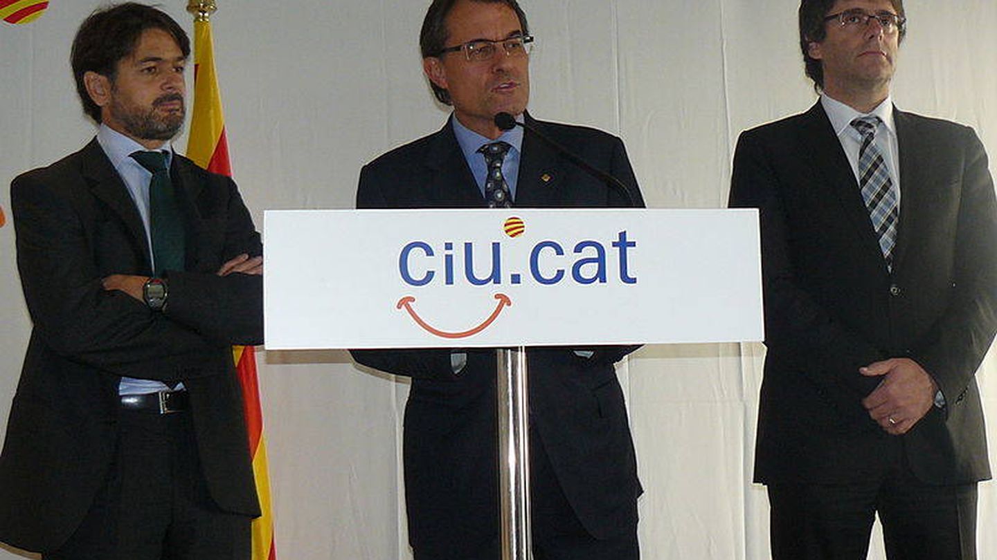 Oriol Pujol, Artur Mas y Carles Puigdemont en rueda de prensa en Girona en septiembre de 2011. (CDC)