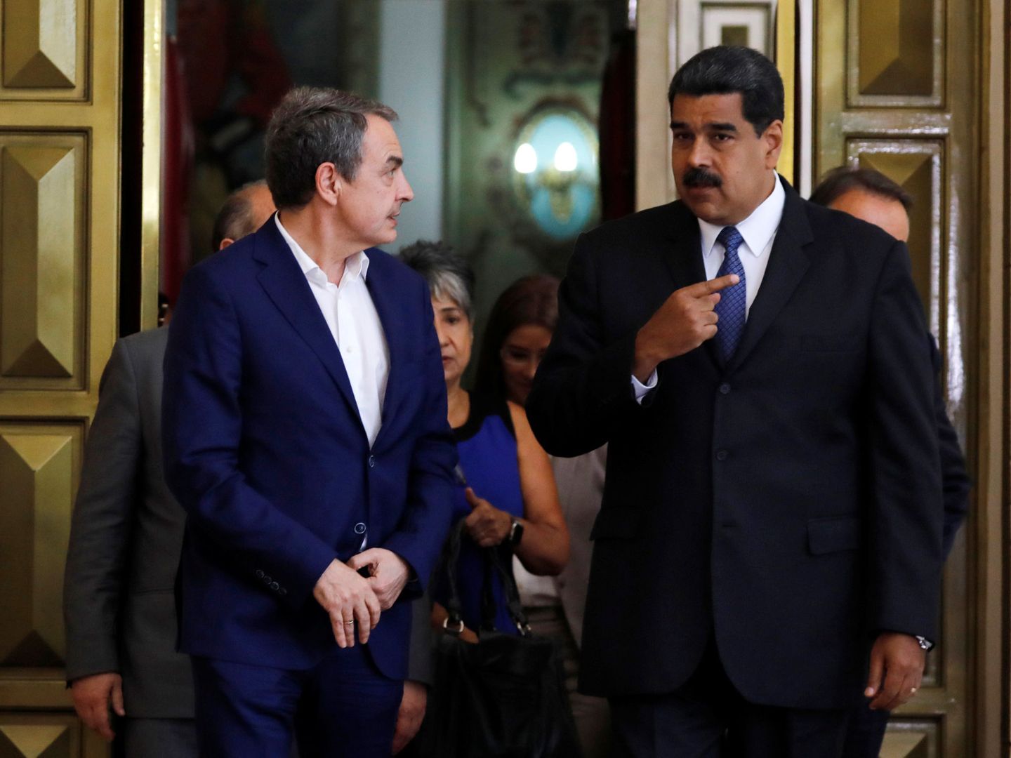 El expresidente Zapatero y el presidente de Venezuela, Nicolás Maduro. (Reuters)