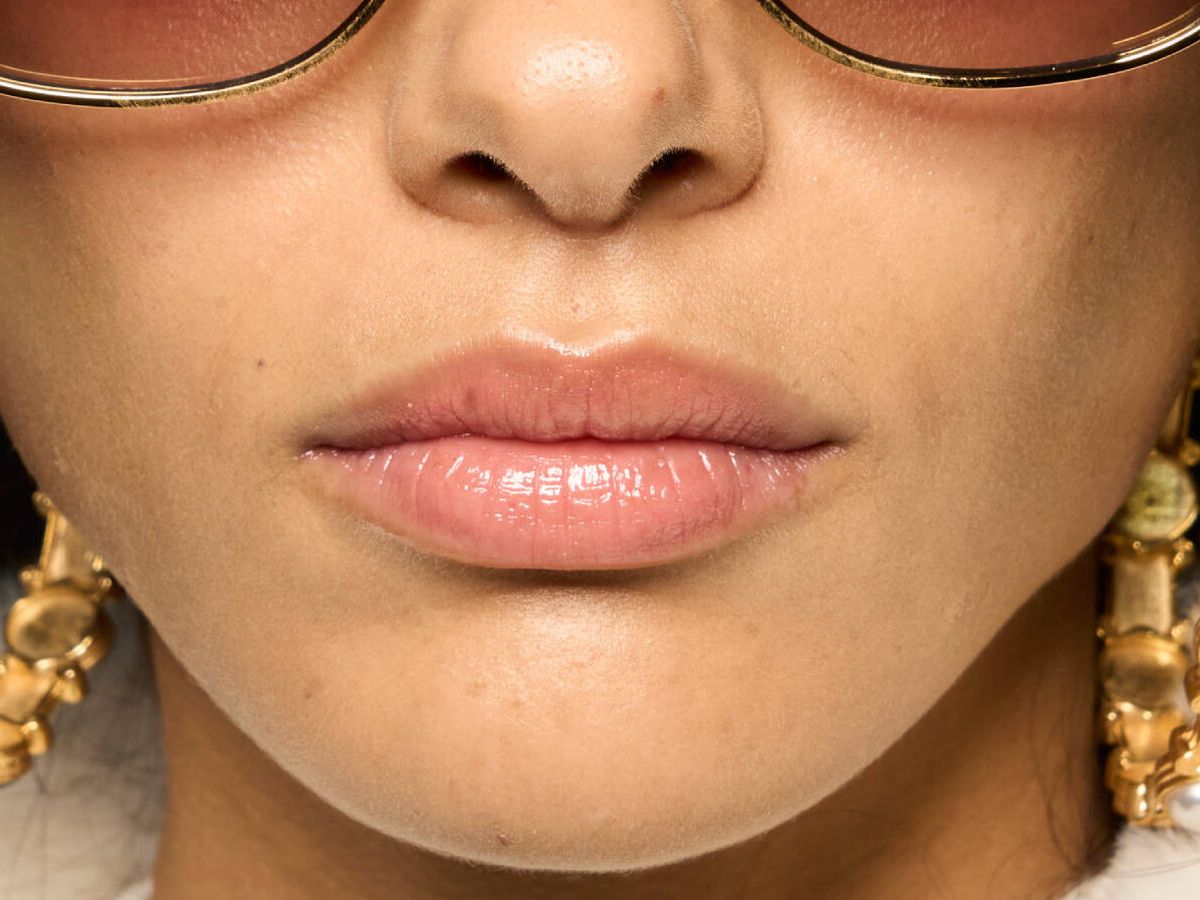 Foto: Un tratamiento hidratante y oclusivo mejora la apariencia de las grietas de los labios. (Launchmetrics Spotlight)