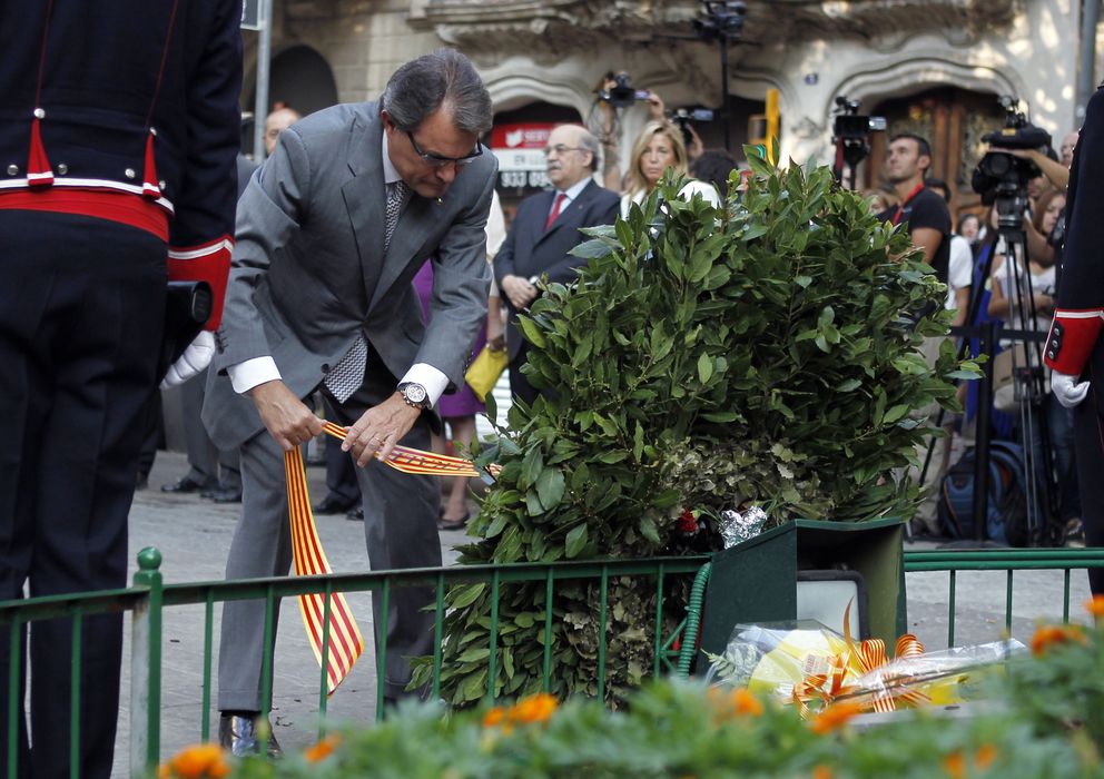 Foto: El presidente de la Generalitat, Artur Mas, durante la ofrenda floral de la Diada en 2012. (Reuters)